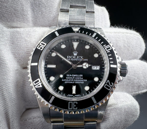 Rolex_Sea-Dweller_16600