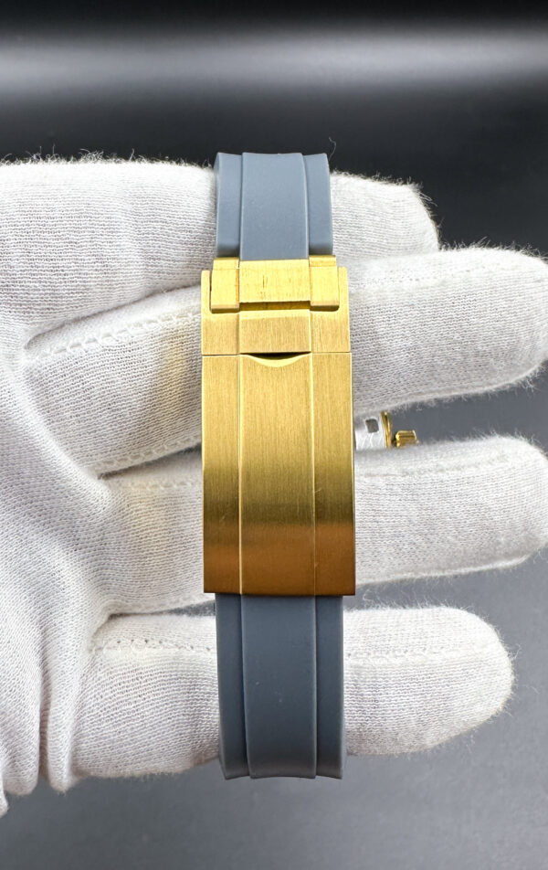 Omega Seamaster "Jedi" TV Case 176.005 - Image 9