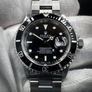 Rolex Submariner 16610 W-Serial Date Black Gloss Dial & Black Bezel Dive Watch