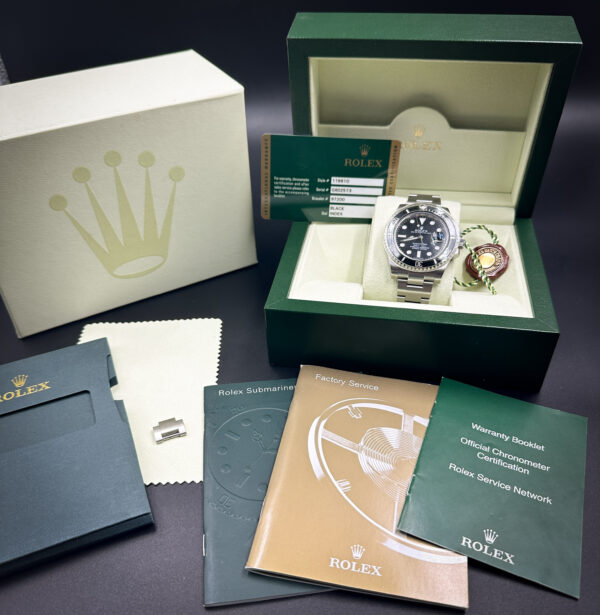 Rolex Submariner Date 116610 Ceramic Bezel Automatic Full Box & Papers