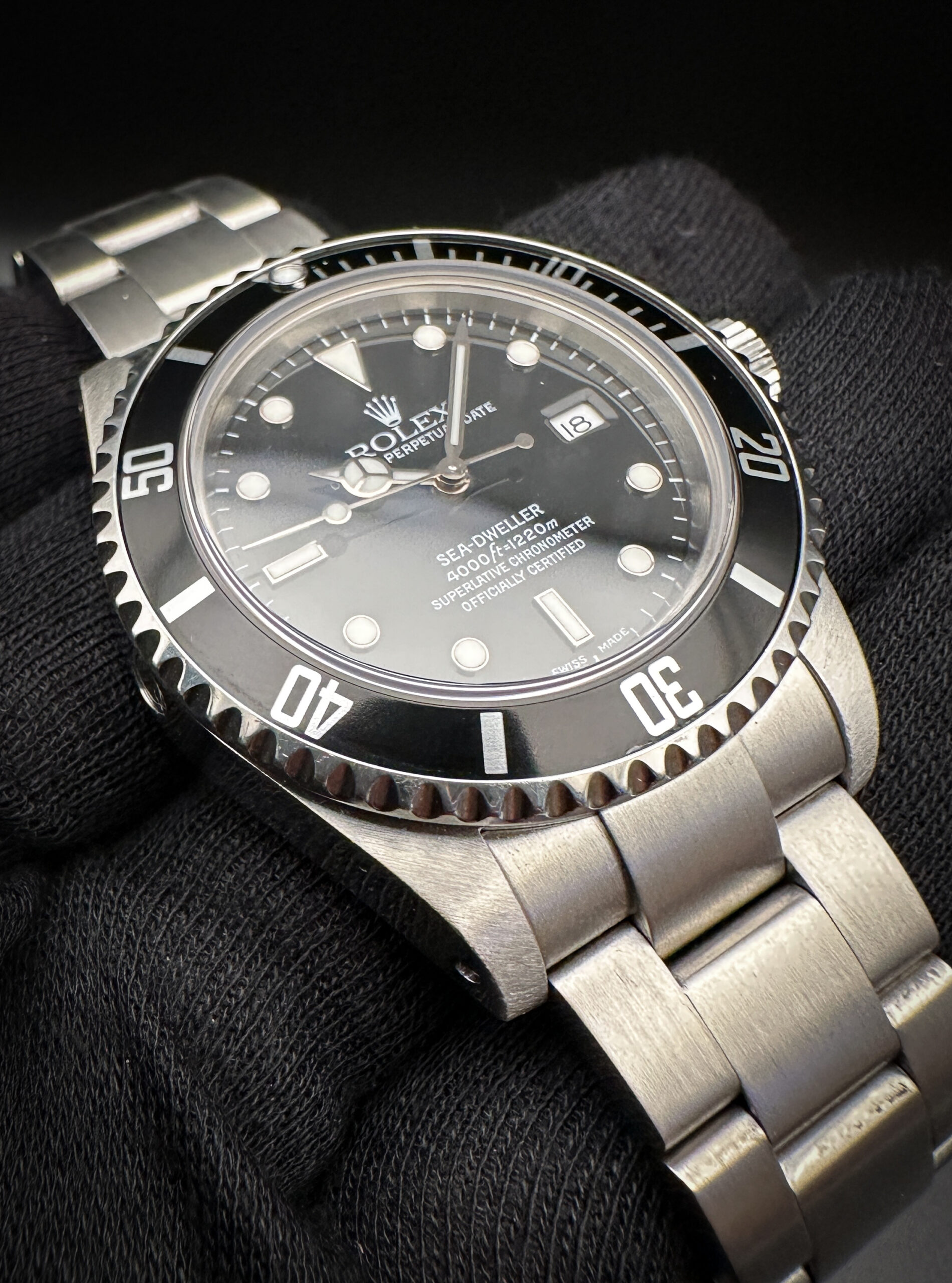 2001 Rolex Sea-Dweller 16600 - Image 3