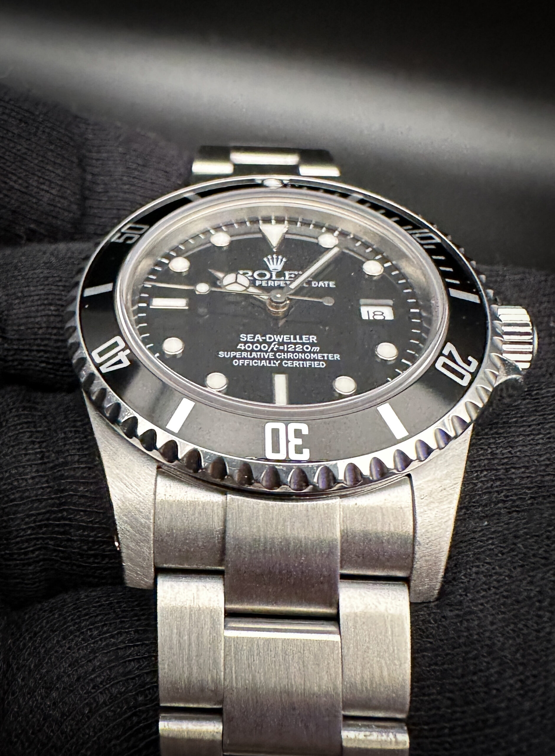 2001 Rolex Sea-Dweller 16600 - Image 4
