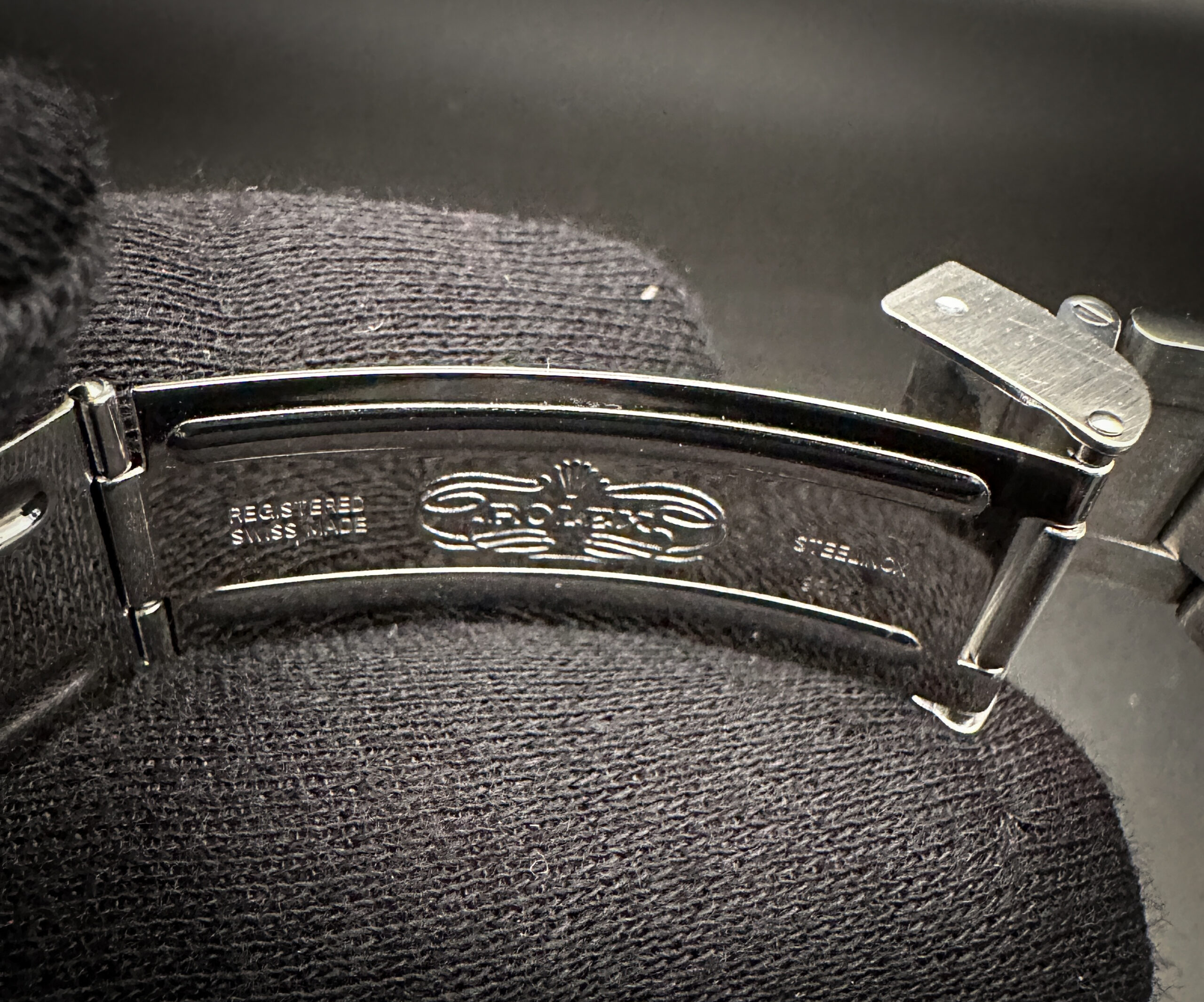 2001 Rolex Sea-Dweller 16600 - Image 8