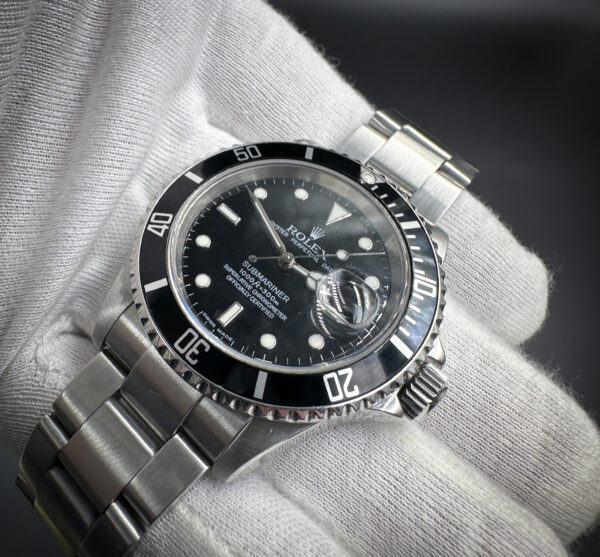 2007 Rolex Submariner Date 16610 - Image 5