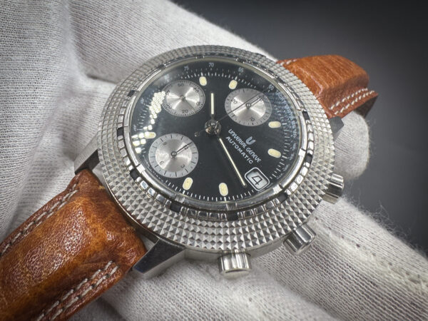 Universal Genève Tri-Compax Chronograph 104.42.980 - Image 3