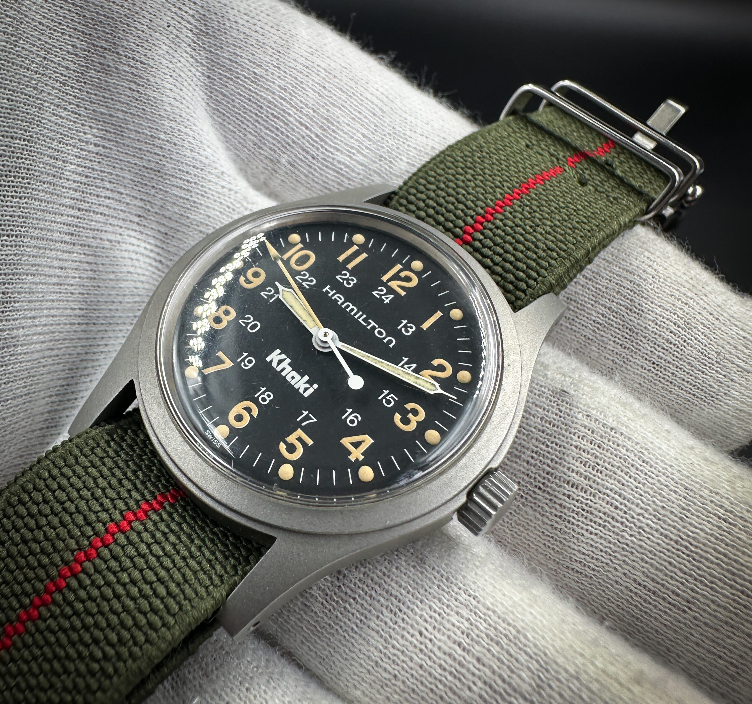 Hamilton Khaki Military 9415A - Image 3