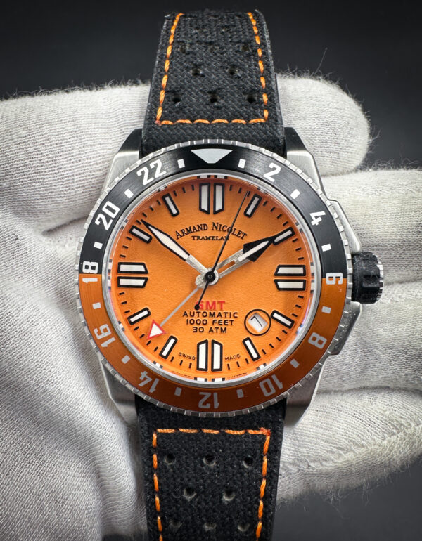 Armand Nicolet Super Sport GMT Date A486HOA-OR-P0668N in a 44mm stainless steel case, featuring the automatic ETA 2892-2 movement. This watch includes the outer box, inner case, polishing cloth, hang-tag, booklet, and warranty card (stamped 23/08/2023).