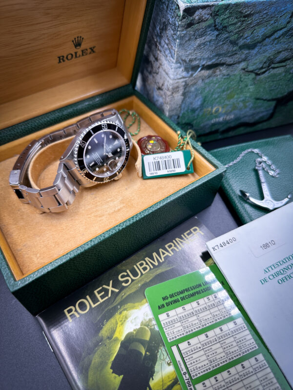 2001 Rolex Submariner Date 16610 FULL KIT - Image 3