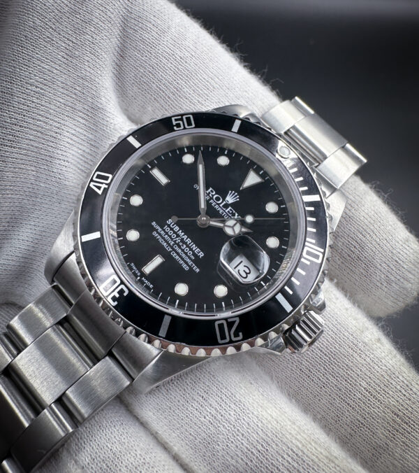 2001 Rolex Submariner Date 16610 FULL KIT - Image 6