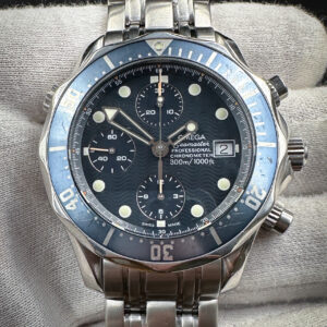 Vintage 1999 Omega Seamaster 300 Chronograph 2599.88.00 in a 42mm stainless steel case, featuring the Omega automatic calibre 1164. This Omega has been tested in excellent working order and is ready for wear or to be added to a collection.