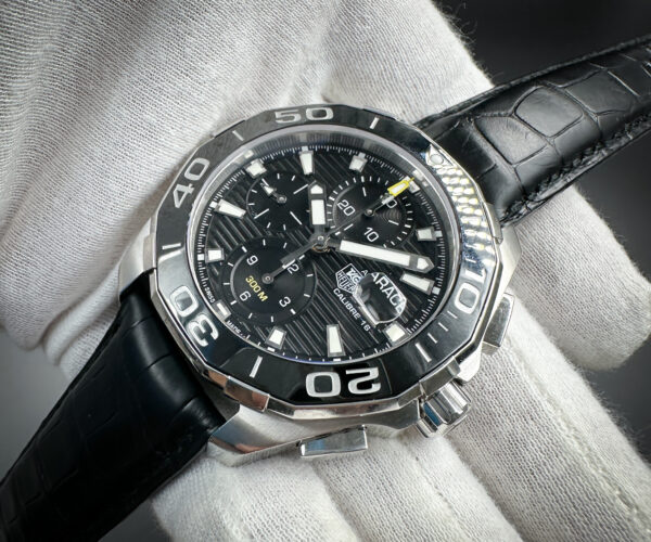 Tag Heuer Aquaracer Chronograph CAY211A - Image 4