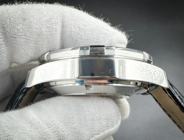 Tag Heuer Aquaracer Chronograph CAY211A - Image 6