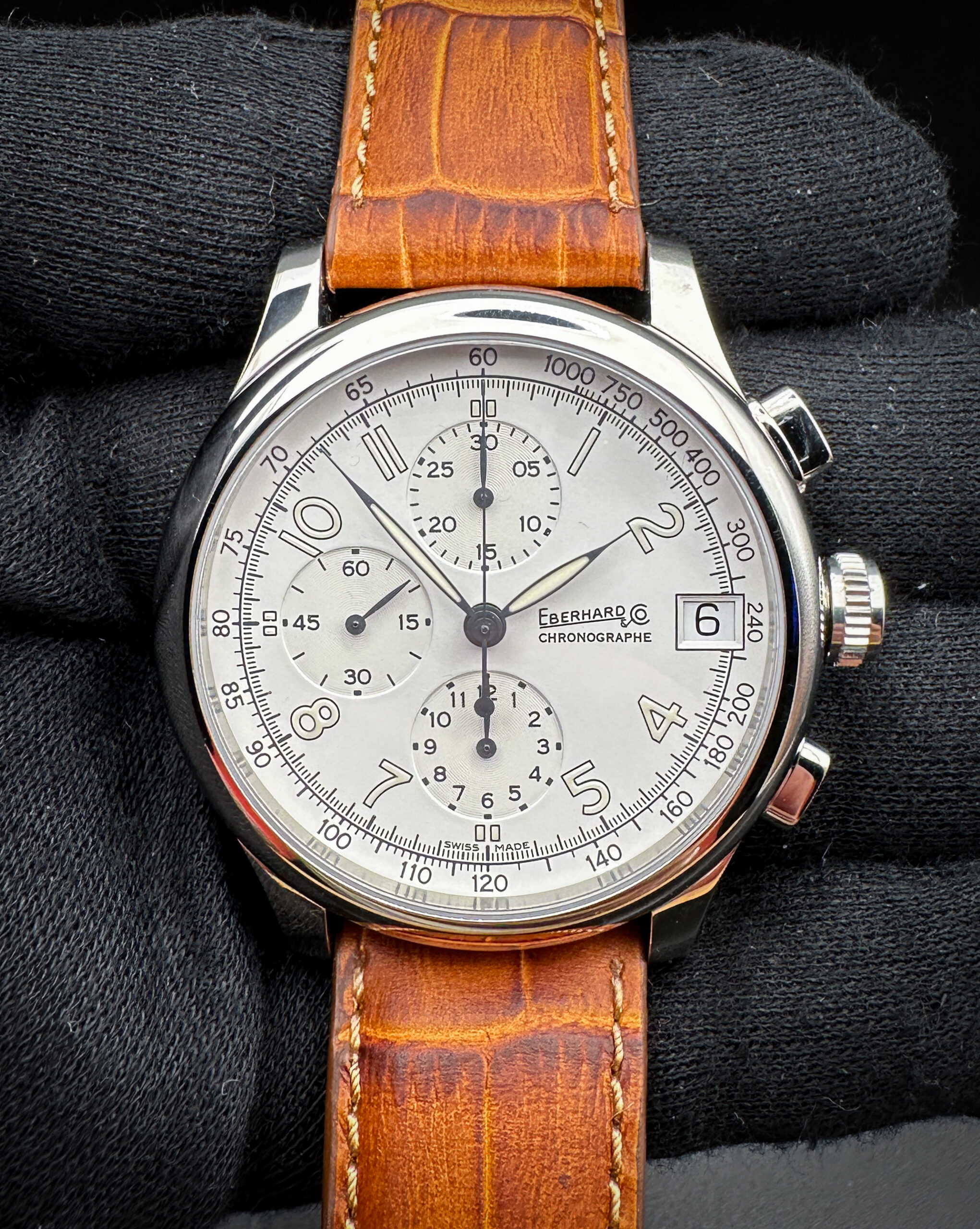 New Eberhard and Co. Traversetolo Chronograph 31051 in a 43mm stainless steel case, featuring the ETA A07.211 automatic movement. This Eberhard includes the watch, outer box, and inner travel case.