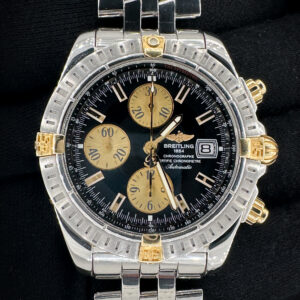 c. 2004 Breitling Chronomat Evolution B13356 in a 44mm stainless steel and 18k yellow gold case, featuring the Breitling B13 (ETA 7750) automatic movement. This Breitling has been tested in excellent working order and is ready to wear or to be added to a collection.