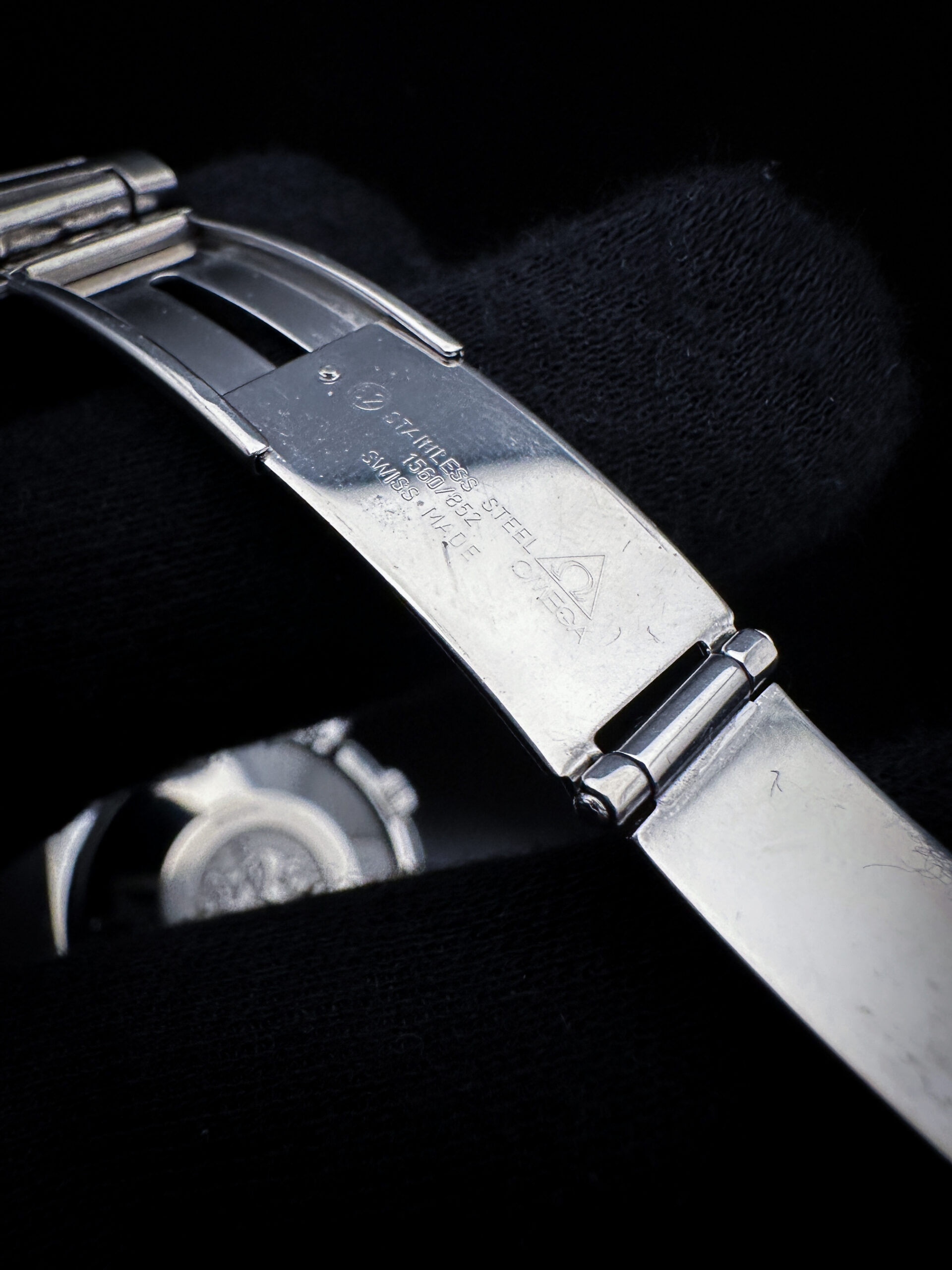 Omega Speedmaster 3250.50 Day-Day Triple Calendar - Image 10