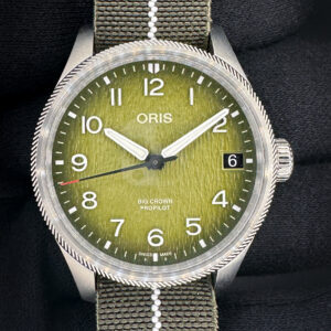 New Unworn, 41mm Oris ProPilot Okavango Air Rescue Limited Edition #982/2011. Includes the original outer box, inner case, folder, instruction booklet, and warranty card. The Oris ProPilot Okavango Air Rescue Limited Edition is a purpose-built pilot’s instrument created in partnership with Okavango Air Rescue, the aeromedical helicopter service operating in Botswana’s Okavango Delta. This exceptional model features a bold 44mm stainless steel case paired with a rich green dial inspired by the lush landscape of the Okavango region. High-contrast luminous Arabic numerals, an oversized pilot’s crown, and a robust multi-piece case construction ensure maximum legibility and durability in demanding environments. Powering the watch is the Oris Calibre 751 Swiss automatic movement, delivering reliable performance and a 38-hour power reserve.