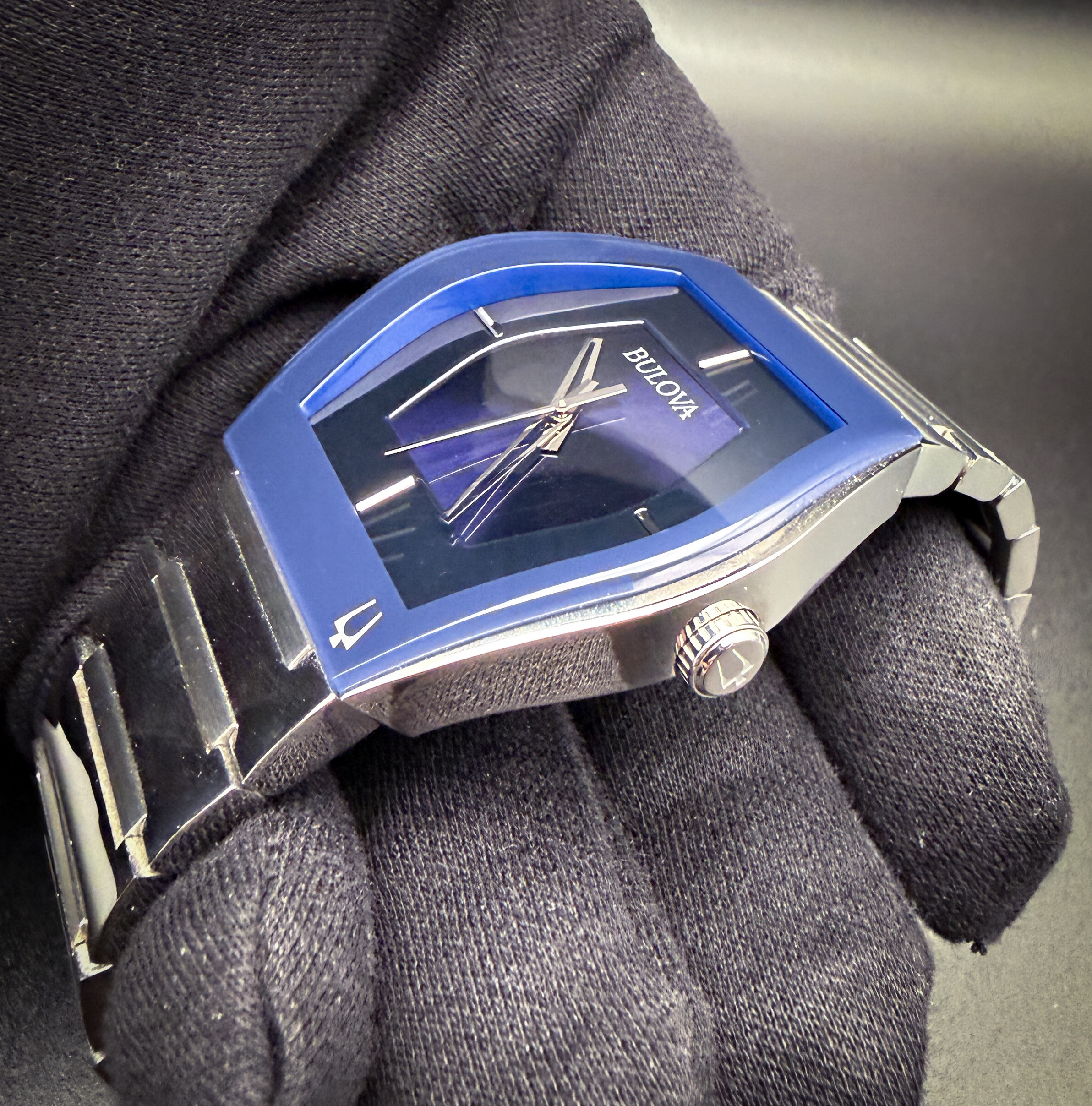 Bulova Gemini Futuro 96A258 - Image 4