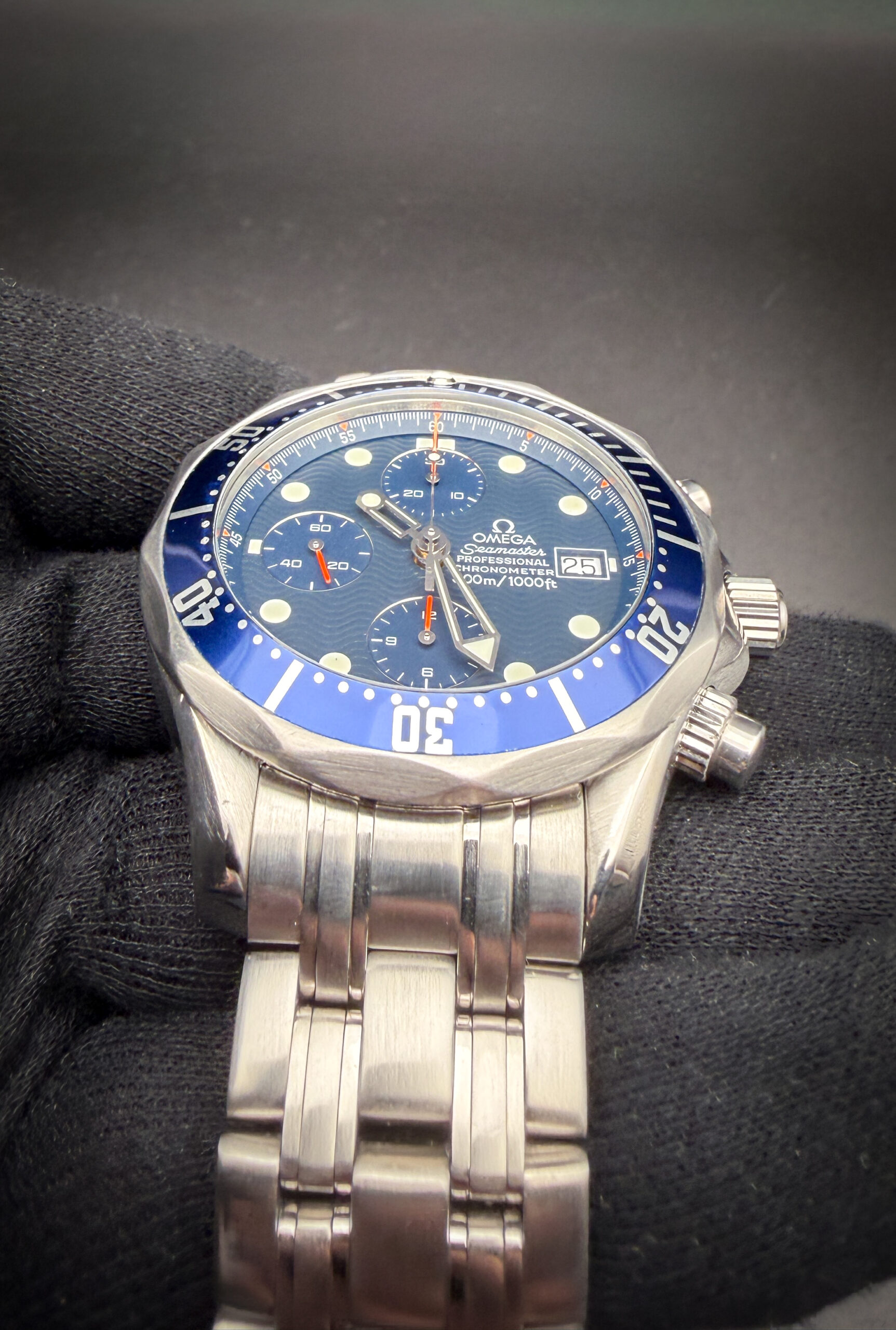 Omega Seamaster 300 Chronograph 2599.80 - Image 4