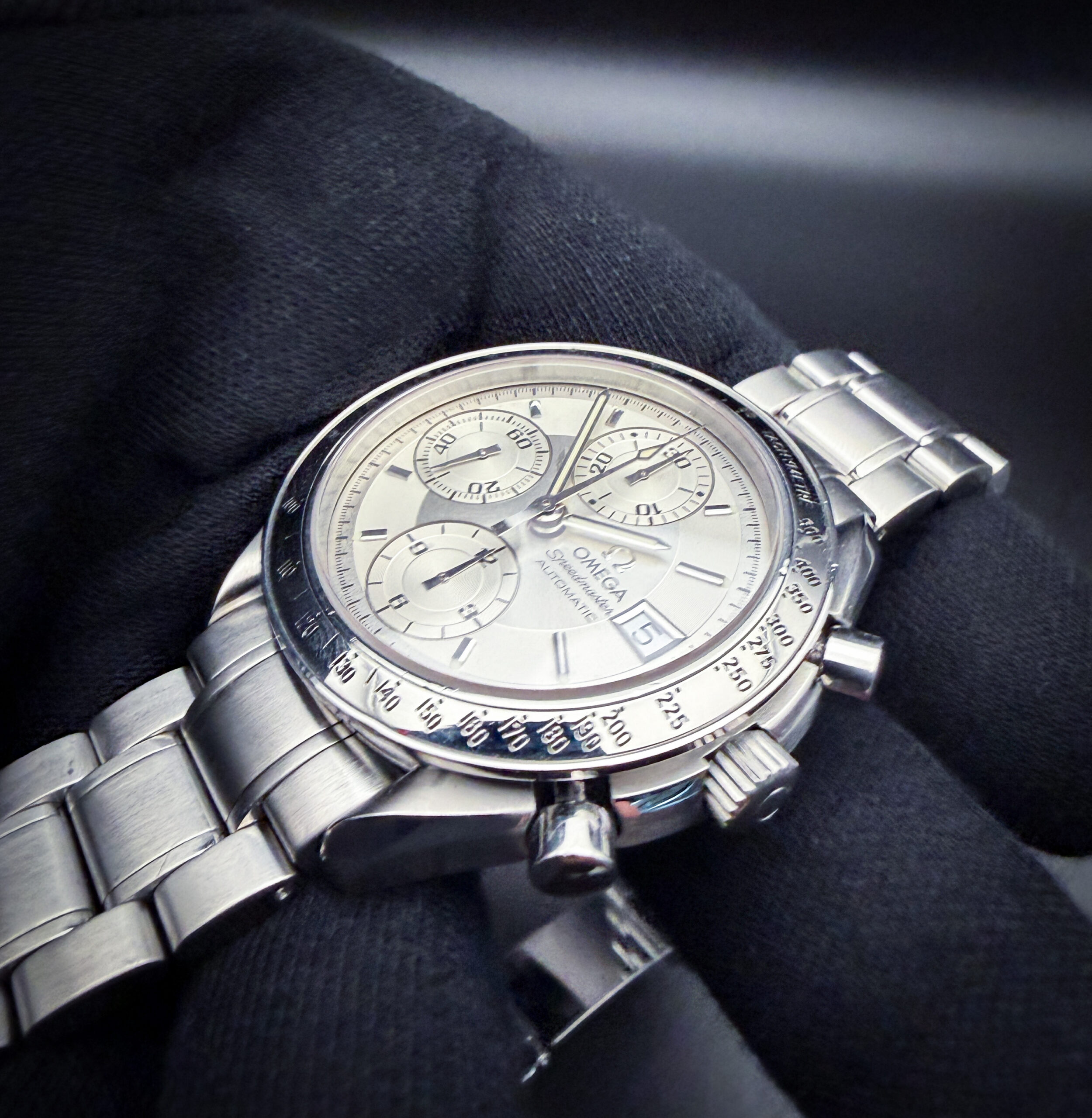 Omega Speedmaster Date 3513.30 - Image 4