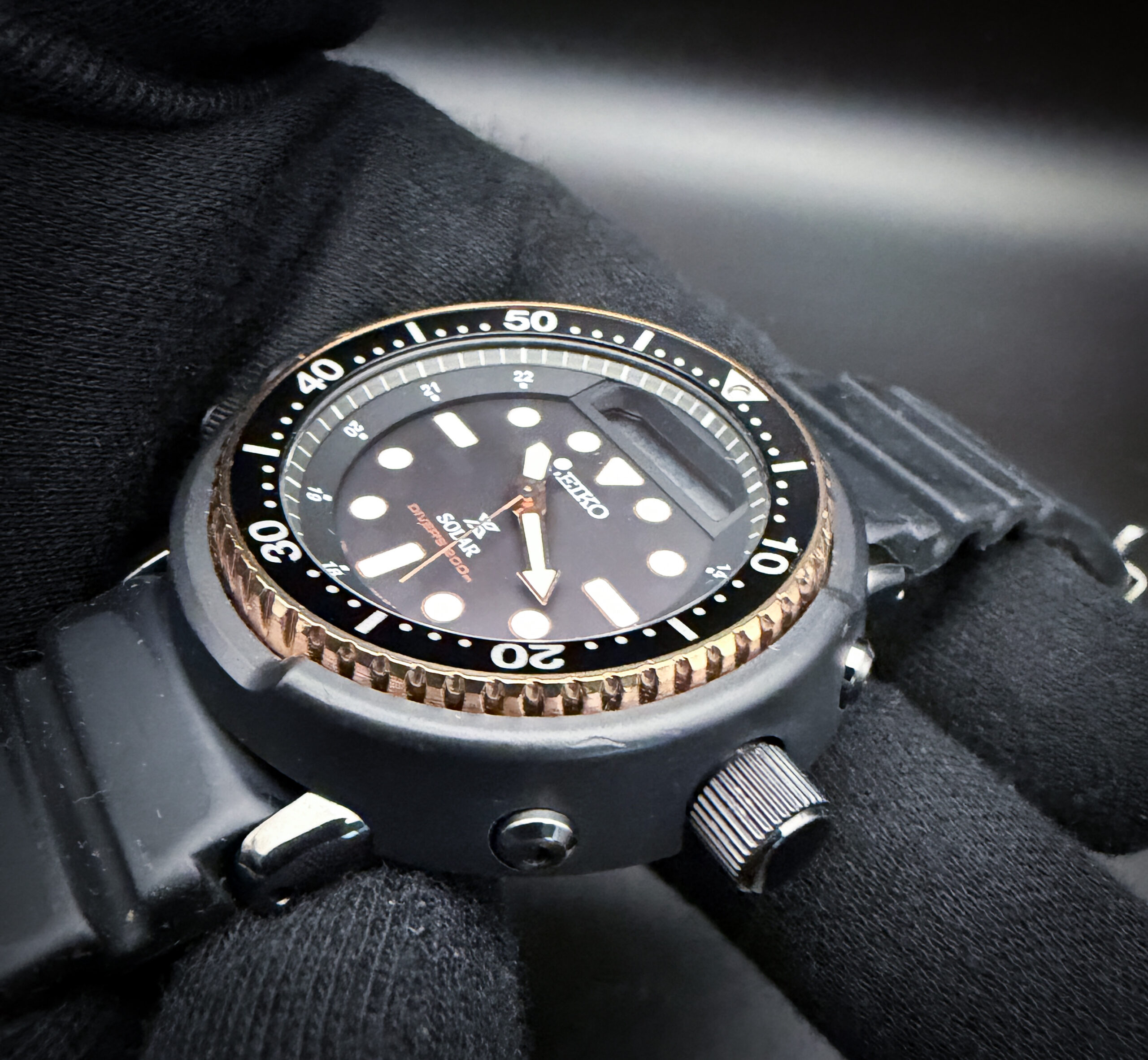 Seiko Prospex Tuna "Solar Arnie" H851-00A0 - Image 5