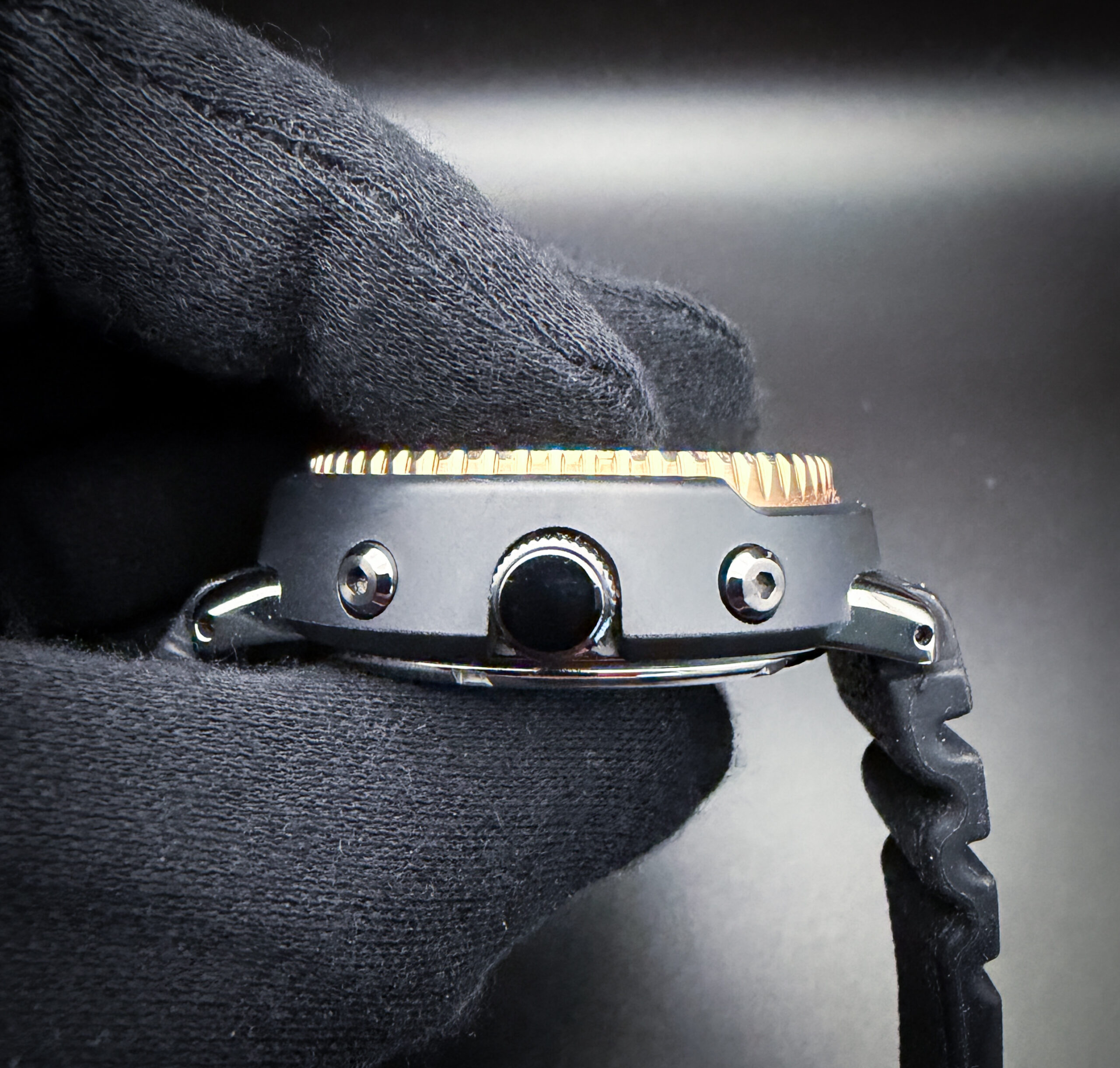 Seiko Prospex Tuna "Solar Arnie" H851-00A0 - Image 6