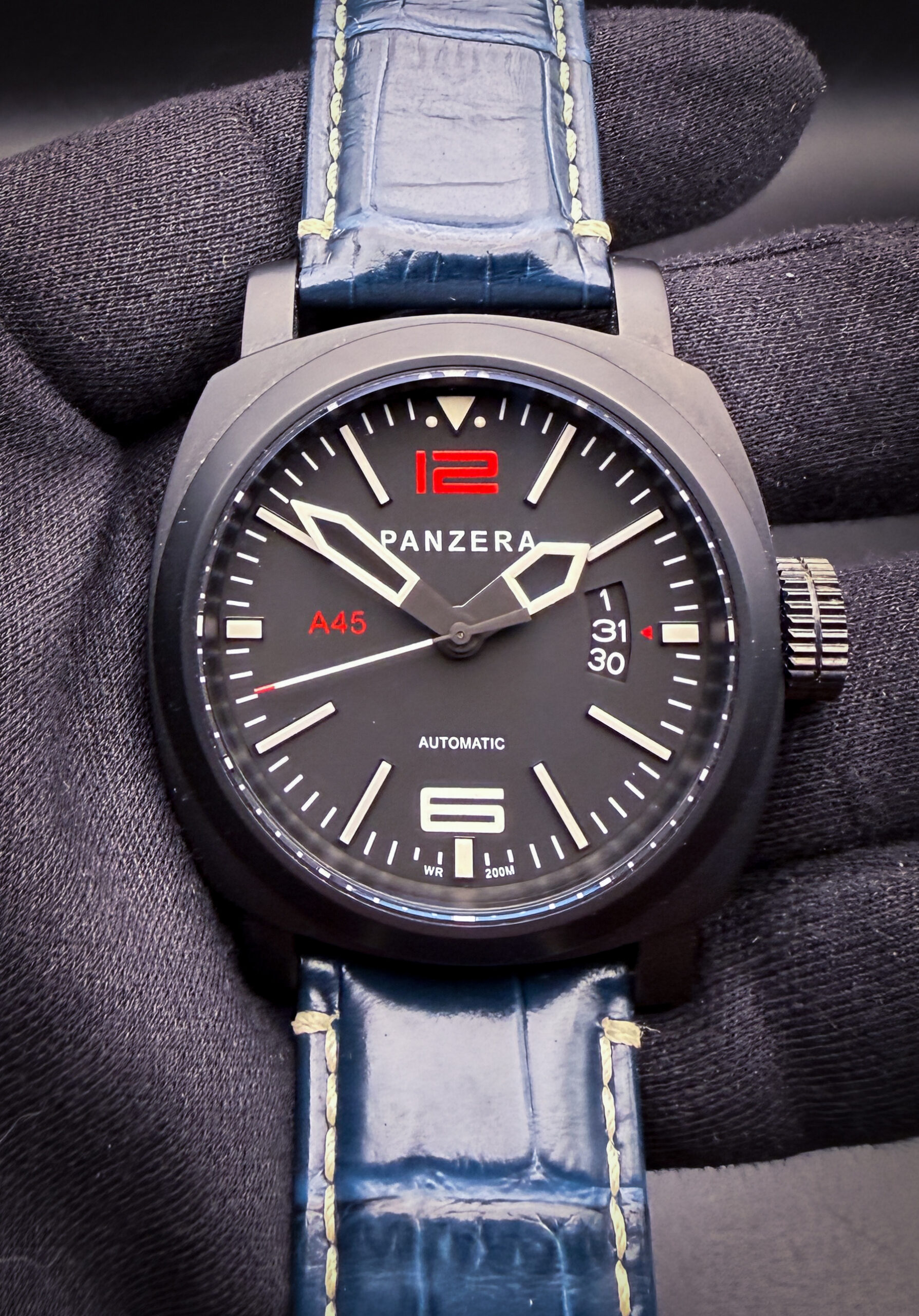 Panzera Aquamarine 45 - Pacific Command MK2 -  A45-02SL2 in a PVD-coated 45mm stainless steel case, powered by the Seiko NH35A automatic movement. This Panzera has been tested in excellent working order and is ready for wear or to add to a collection. Includes: outer sleeve; inner box, user's manual/warranty (13-05-2021).