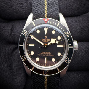 Tudor Black Bay Fifty-Eight M79030N-0003 in a 39mm stainless steel case, powered by the MT5400-U automatic movement. This Tudor has been tested in excellent working order and is ready to wear. Includes: Outer Sleeve; Outer Box; Inner Case; User Manual; Guarantee Booklet; Serial-Number Matching Hang Tag; Jomashop Warranty Card (Warranty until 2027-11-28.