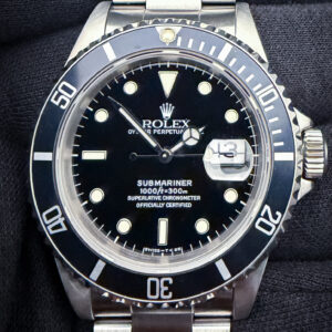 1991 Rolex Submariner Date 16610 (X-Serial) in a 40mm stainless steel case, powered by the Rolex caliber 3135 automatic movement. This Submariner includes a new Wrist Wraith travel case and the TLC Warranty/authentication card. Accuracy Tested: +/-4 Spd / 274 Amplitude / 0.2ms Beat Error Serial Number: X780640