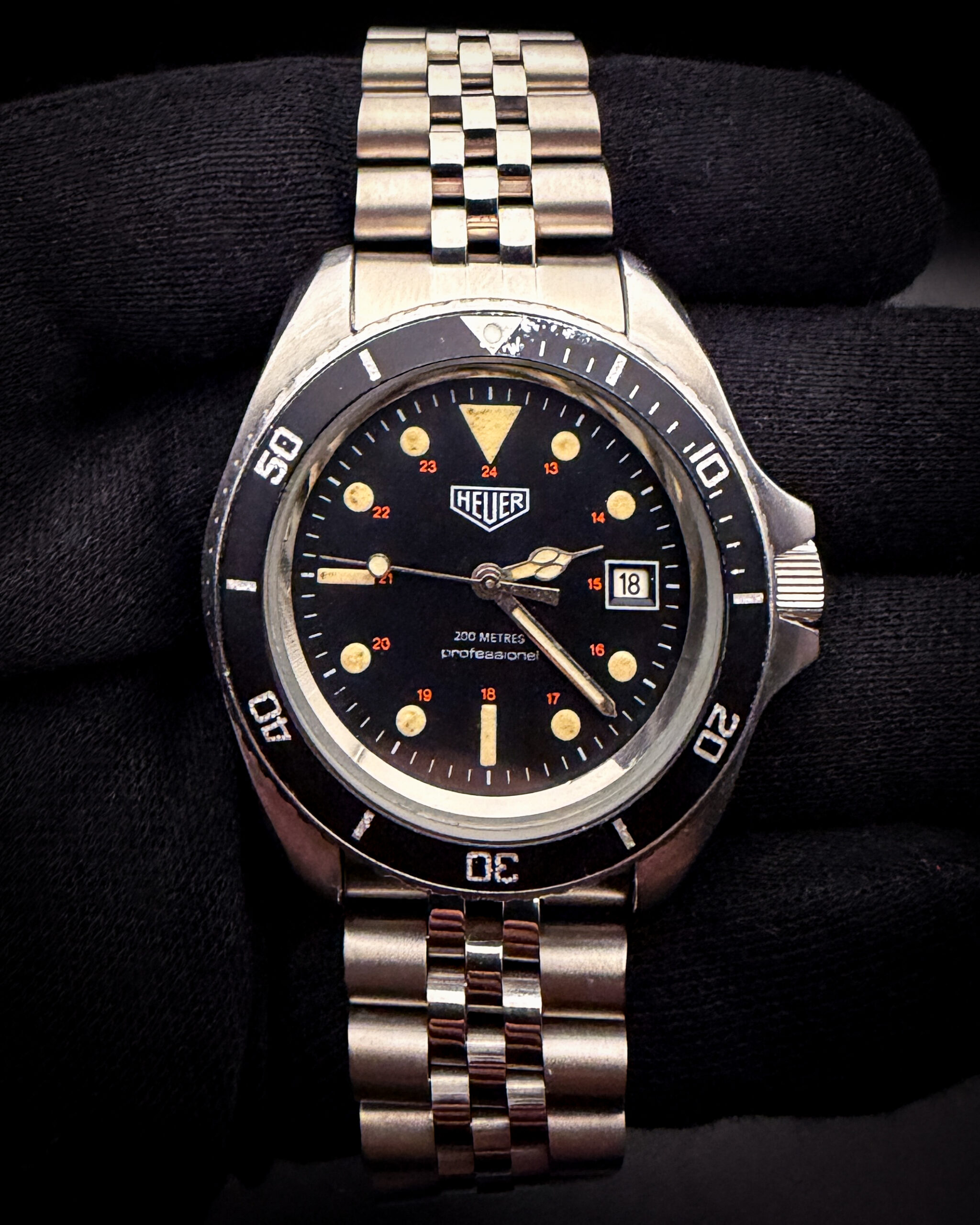 Vintage c. 1980 Heuer "Monnin France" 844 1st Gen. Diver in a 42mm stainless steel case, powered by the France Ebauches FE 4611A automatic movement. This Heuer was serviced 05 August, 2026. (Fair Offers Welcome) Accuracy Testing: +5 SPD / 304 Amplitude / .2ms Beat Error Caseback Serial Number: 6897