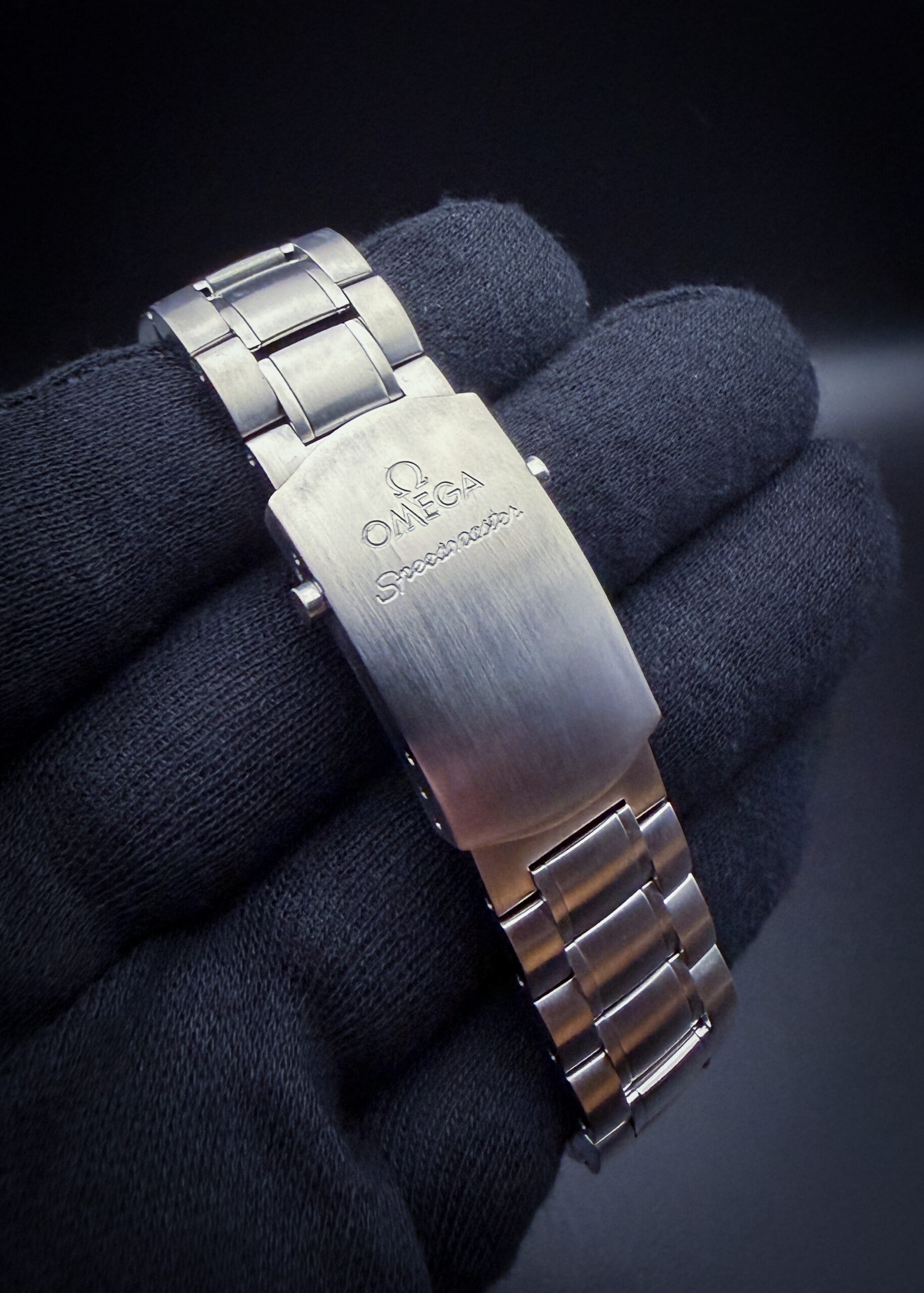 Omega Speedmaster 40 Day-Date 3220.50 - Image 7
