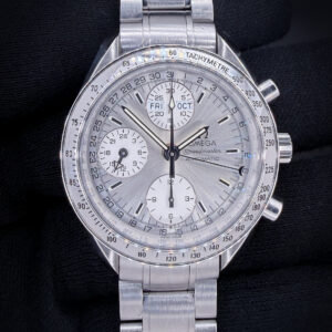 c. 2008 Omega Speedmaster Day-Date Triple Calendar 3523.30.00 in a 39mm stainless steel case, featuring the Omega caliber 1151 automatic movement. This Speedmaster has been tested in excellent working order and is ready for wear or to be added to a collection. It includes the outer box; inner red case; operating instructions, leather wallet; serial-number hang-tag; open warranty card; and pictogram card. Accuracy Testing: -2 SPD / 261 Amplitude / .1ms Beat Error Caseback Serial Number: 90199758