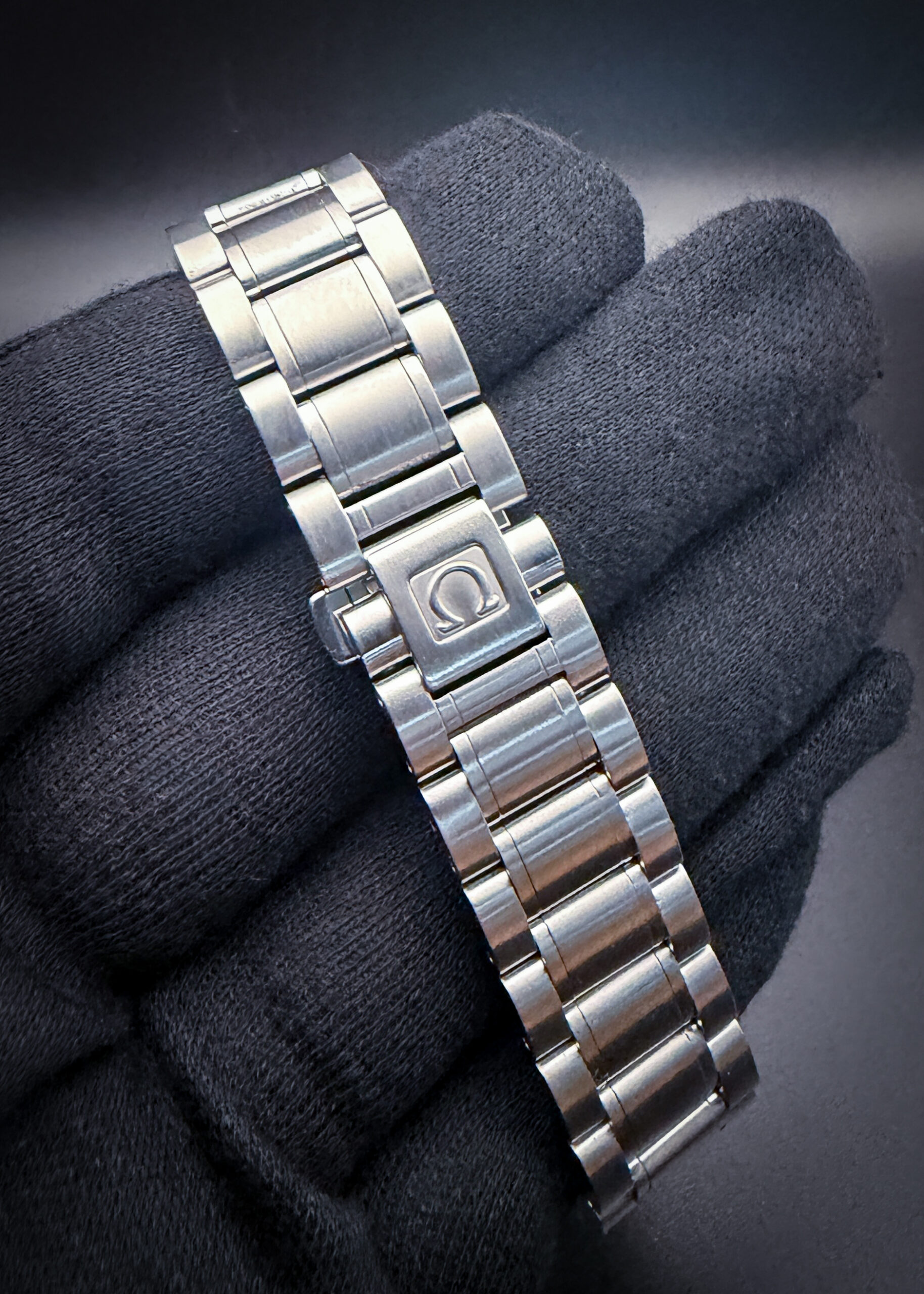 Omega Speedmaster Day-Date Triple Calendar 3523.30.00 - Image 10