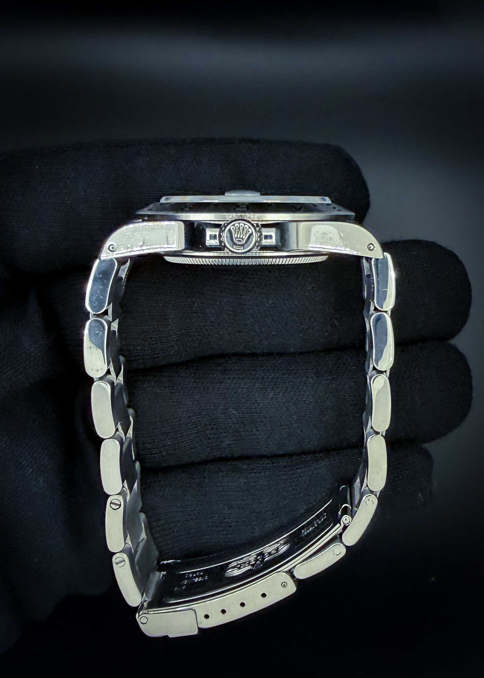 1999 Rolex Explorer II Polar "Swiss Only" 16570 - Image 9